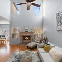 Cozy 3BR Townhome with Pool Access Near Biltmore
