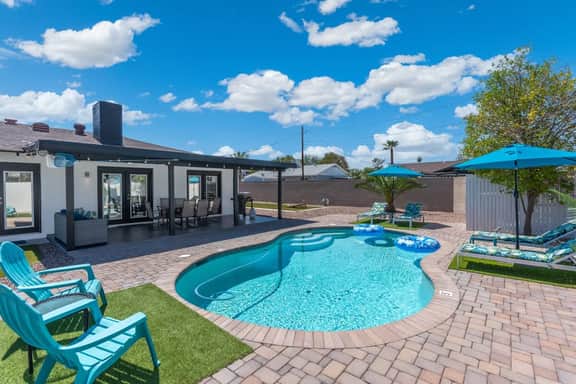 3BR w/ Heated Pool + Putt Putt | Near Old Town