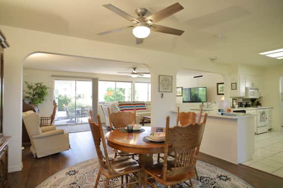 Fountain of the Sun Gem: 2BR House w/Patio