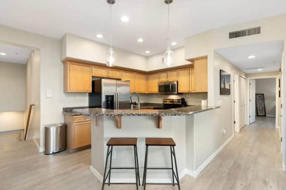 Luxury 2 Bedroom Condo|Desert Ridge|Pool Access