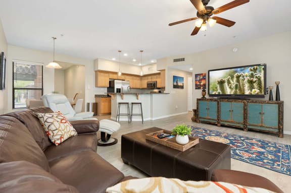 Luxury 2 Bedroom Condo|Desert Ridge|Pool Access